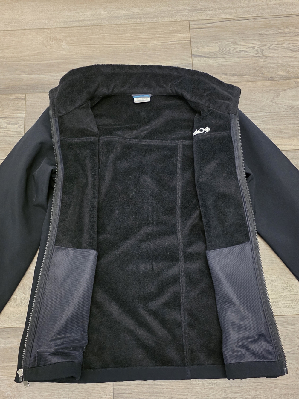 Columbia Women's Kruser Ridge Softshell Jacket - Black - Size Medium - Picture 3 of 13